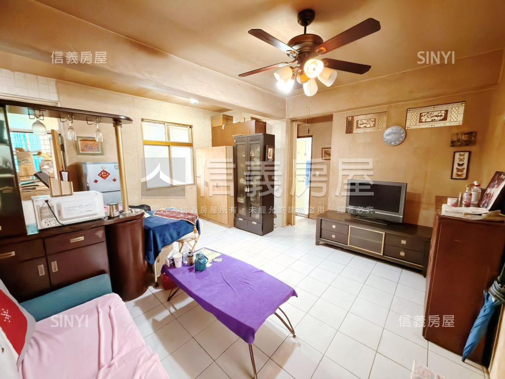 板橋忠孝路公寓三樓房屋室內格局與周邊環境