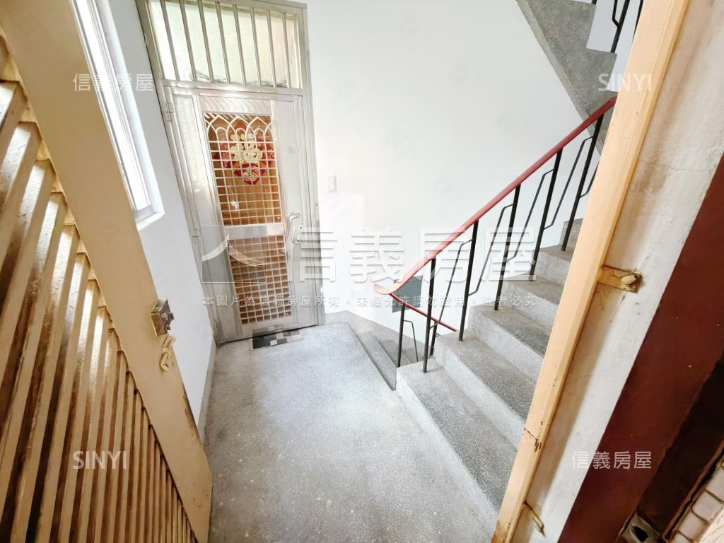 板橋忠孝路公寓三樓房屋室內格局與周邊環境