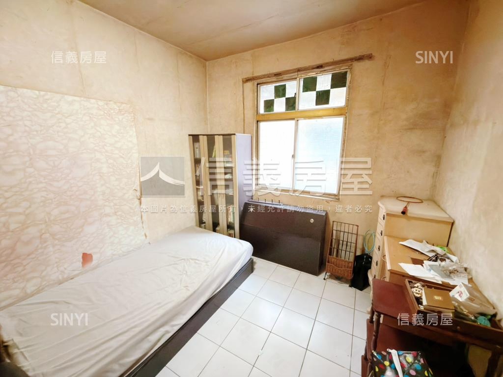 板橋忠孝路公寓三樓房屋室內格局與周邊環境