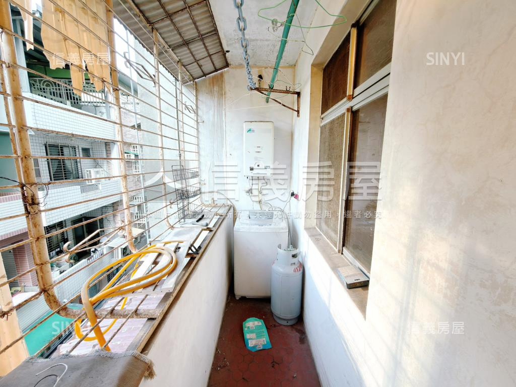 板橋忠孝路公寓三樓房屋室內格局與周邊環境