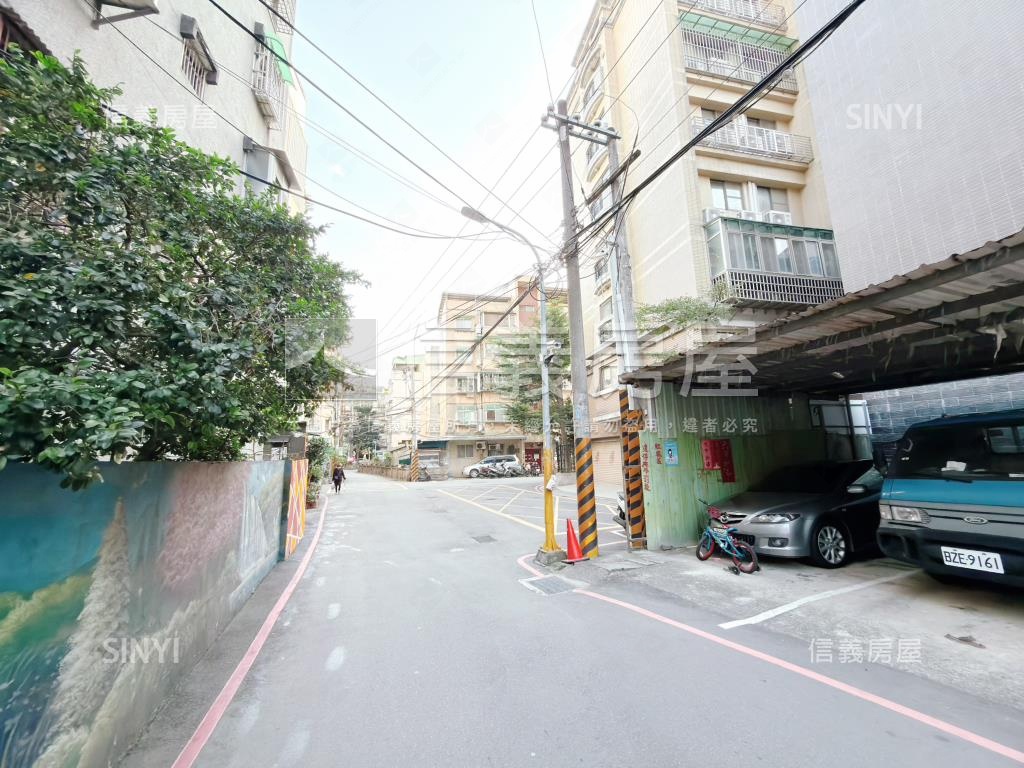 板橋忠孝路公寓三樓房屋室內格局與周邊環境