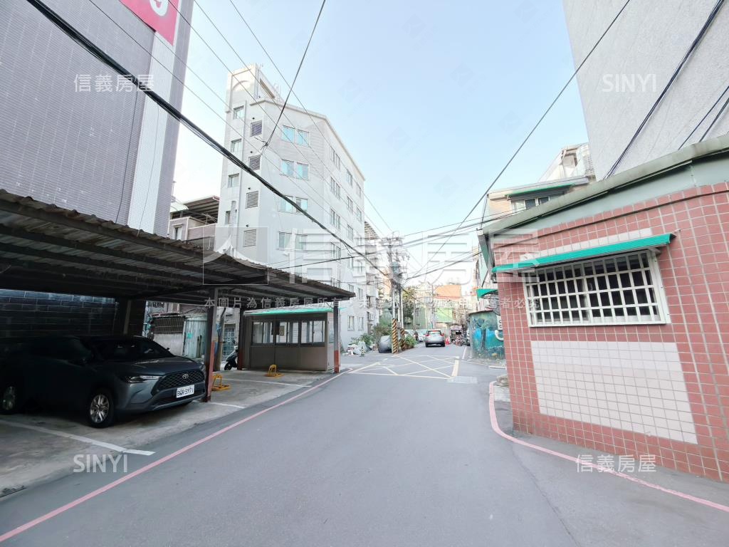 板橋忠孝路公寓三樓房屋室內格局與周邊環境