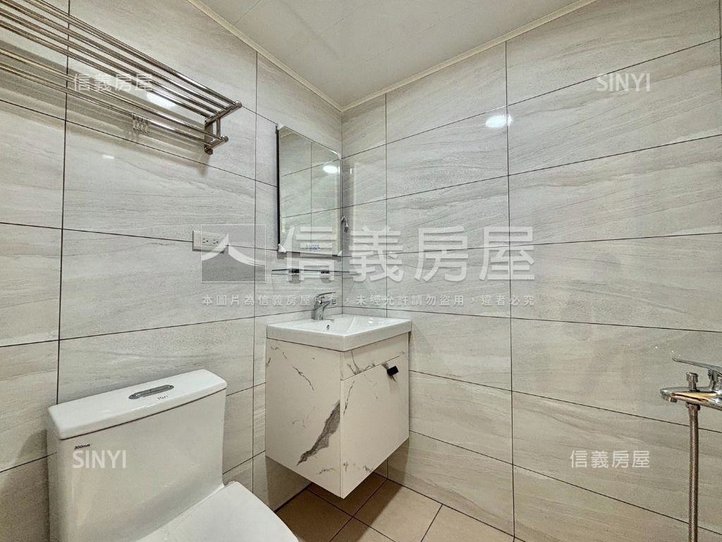 四面採光獨戶重新整理三房房屋室內格局與周邊環境