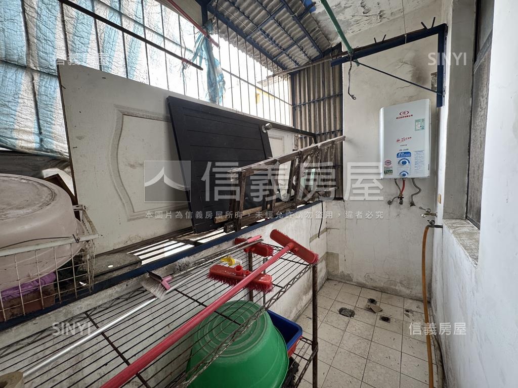 中正路公寓５樓房屋室內格局與周邊環境