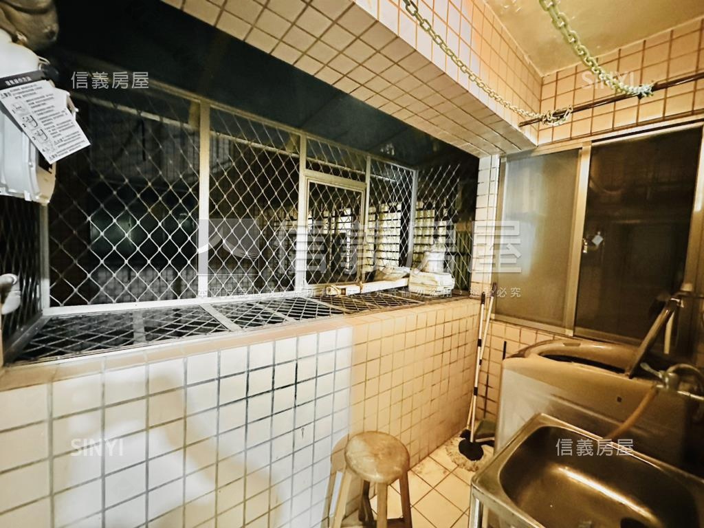 和平公園旁低總價華廈房屋室內格局與周邊環境