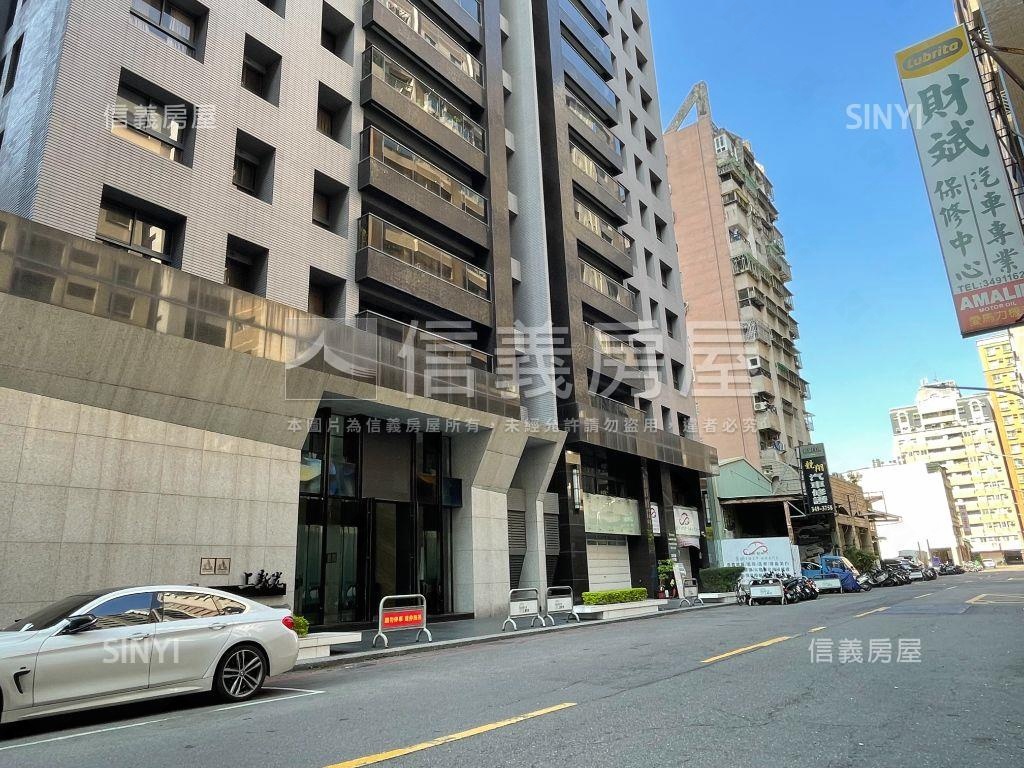 高鐵·重愛商圈採光美套房房屋室內格局與周邊環境