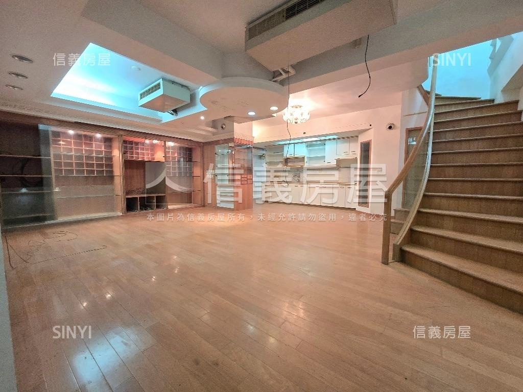近西市場正興街店住房屋室內格局與周邊環境
