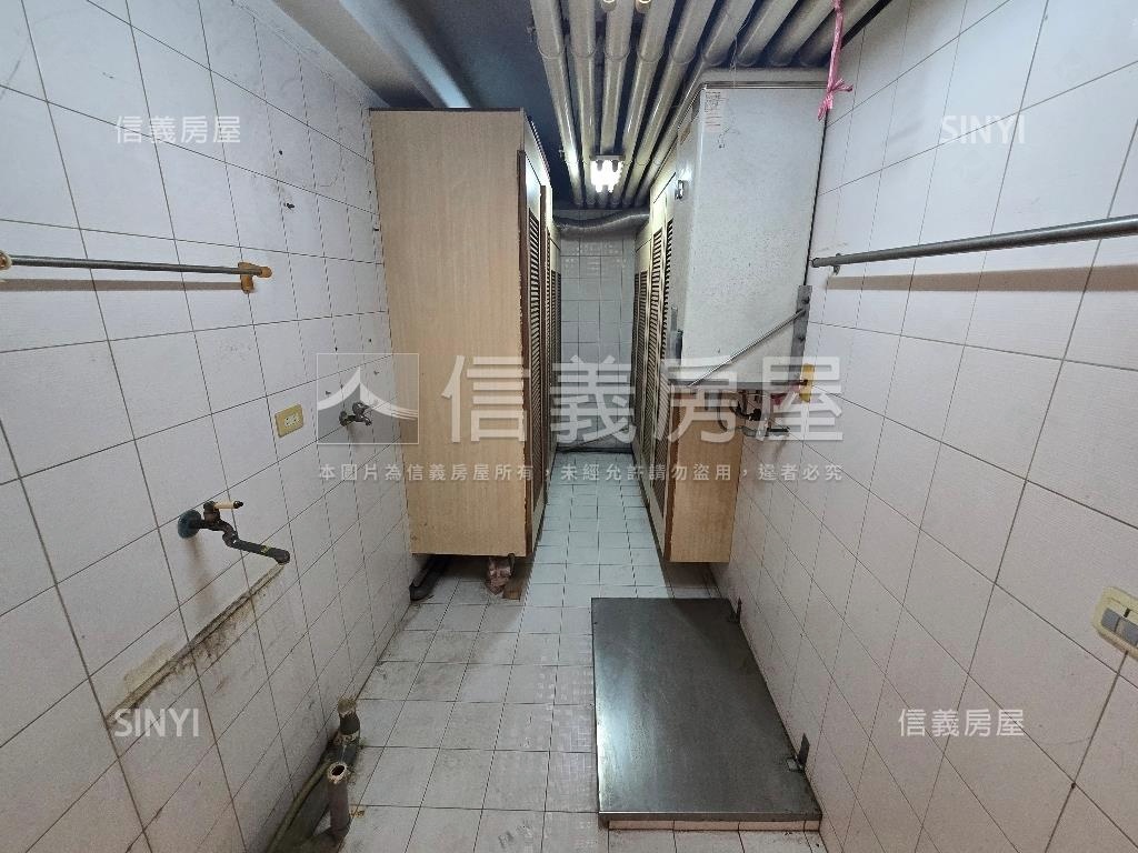 近西市場正興街店住房屋室內格局與周邊環境