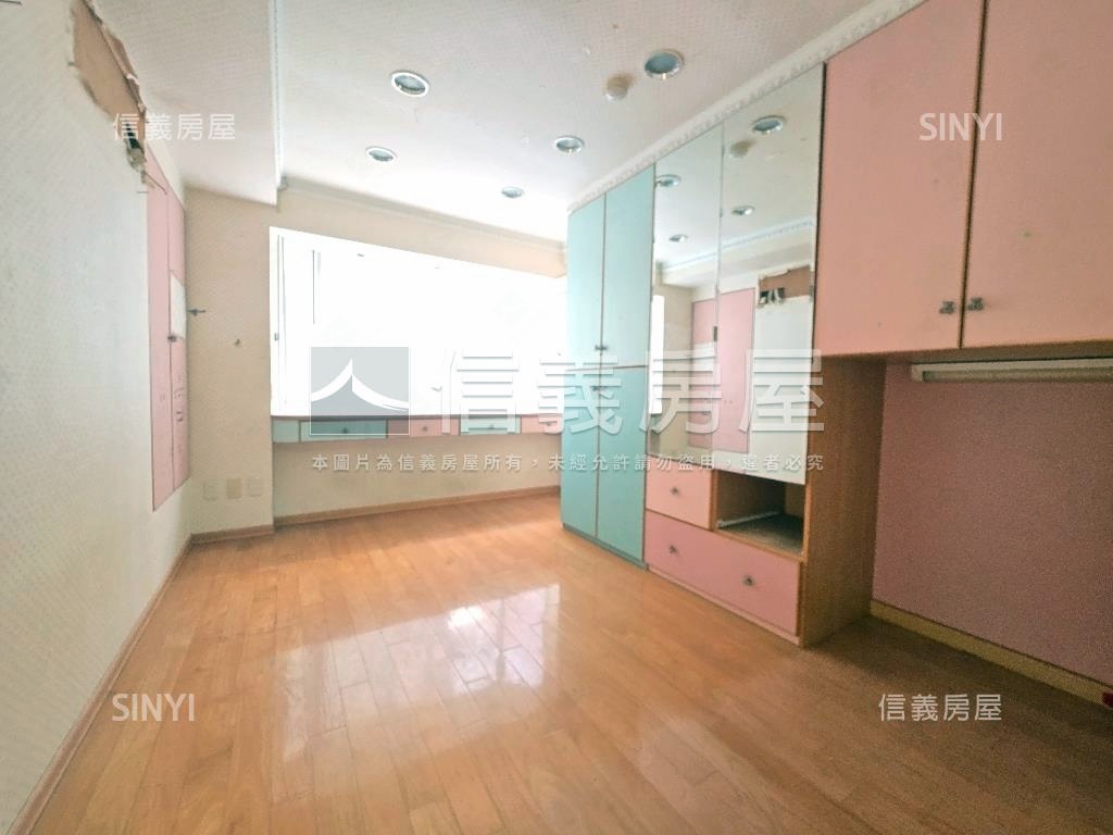 近西市場正興街店住房屋室內格局與周邊環境