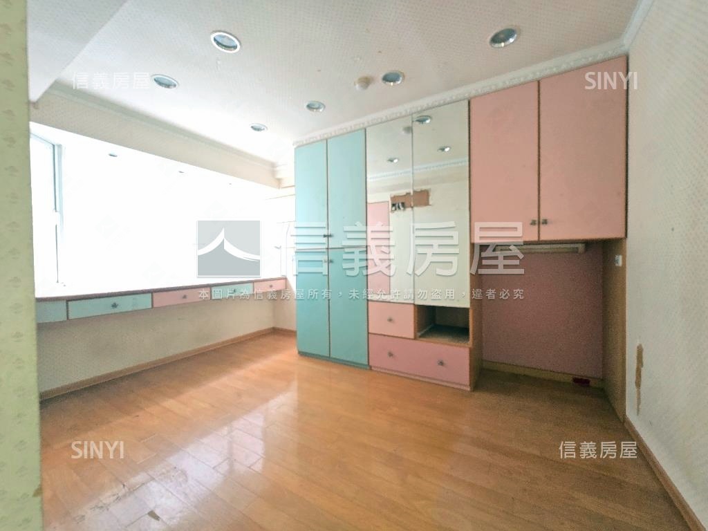 近西市場正興街店住房屋室內格局與周邊環境