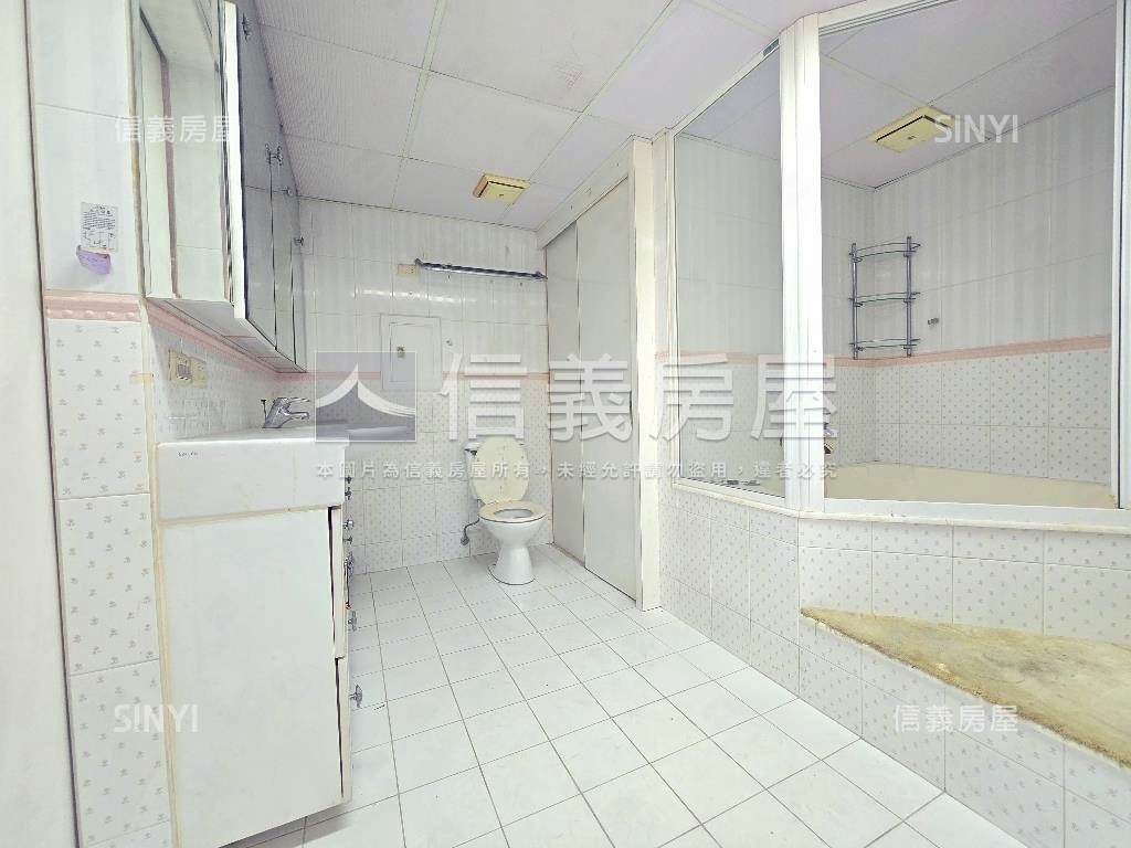 近西市場正興街店住房屋室內格局與周邊環境