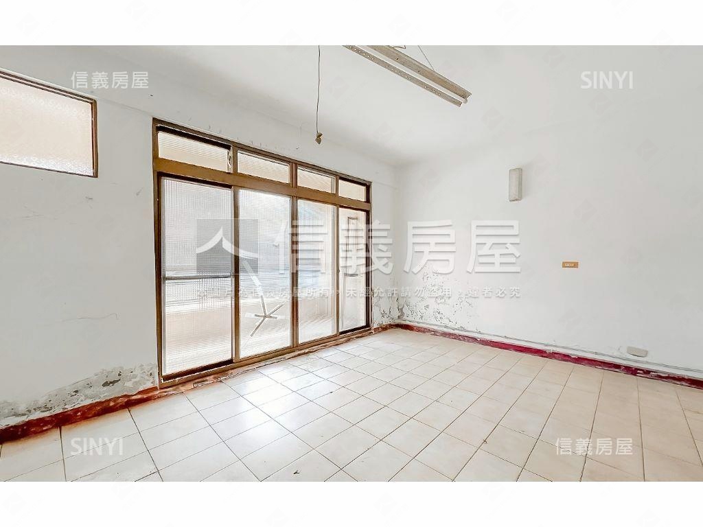 低總價透天宅，需重新整理房屋室內格局與周邊環境
