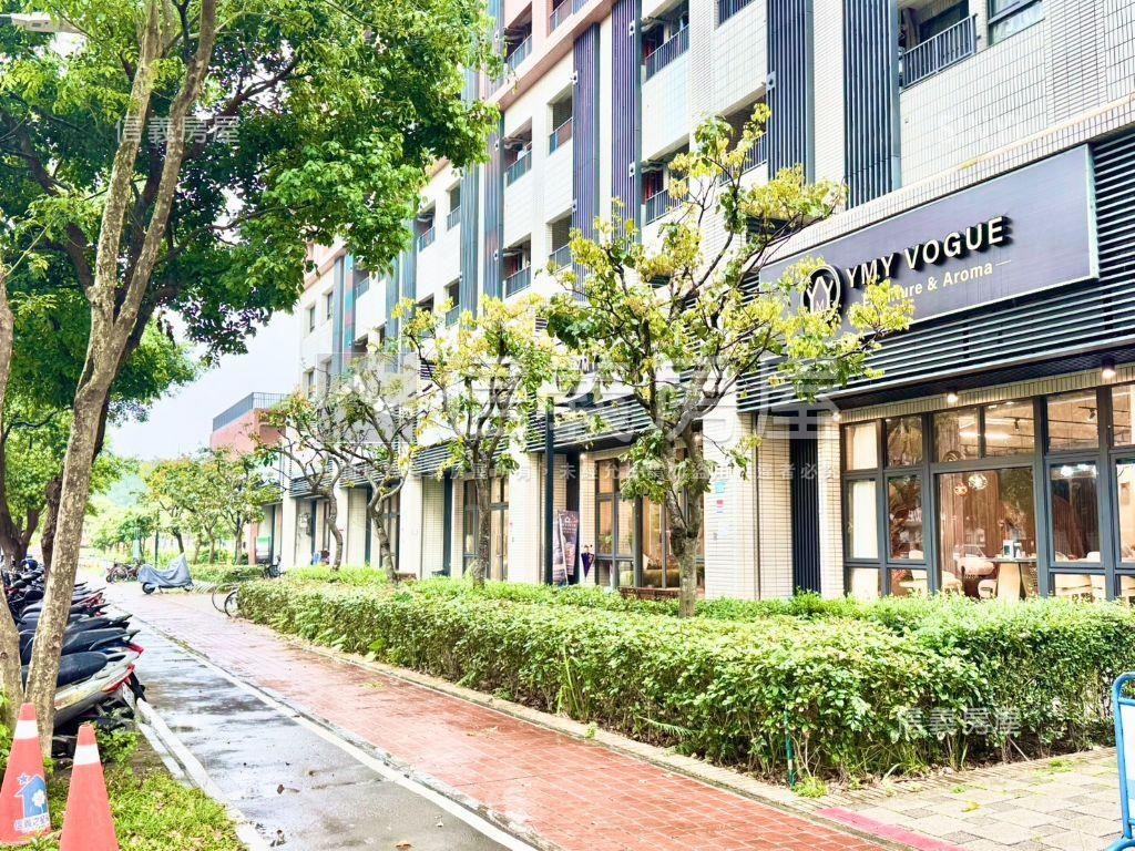 央北邊間人潮黃金店面房屋室內格局與周邊環境