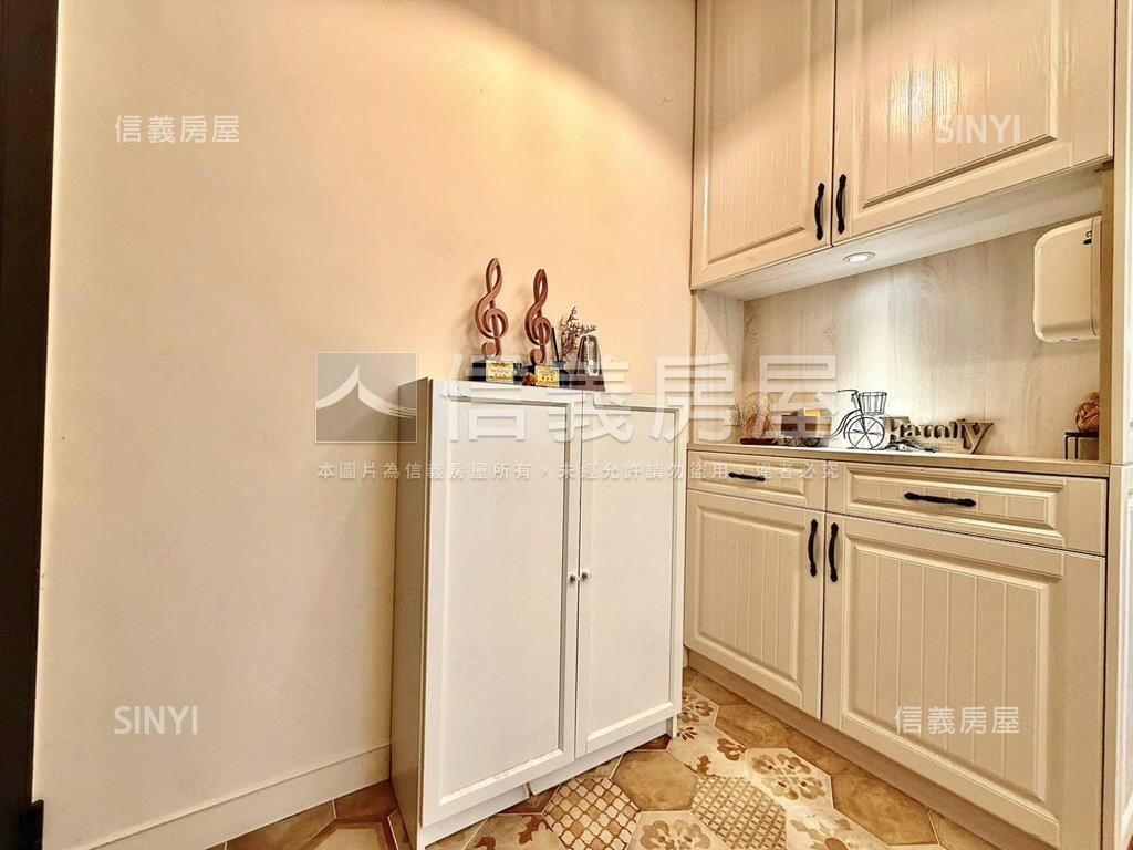 新春裝潢三房質感飛揚房屋室內格局與周邊環境