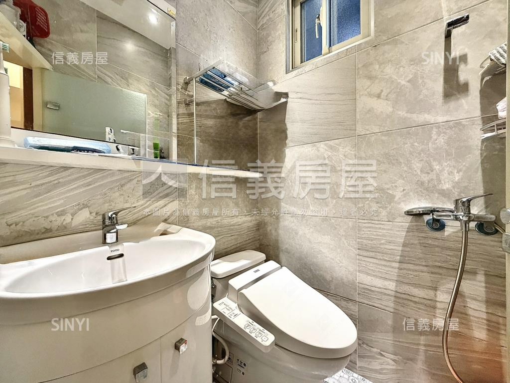 新春裝潢三房質感飛揚房屋室內格局與周邊環境