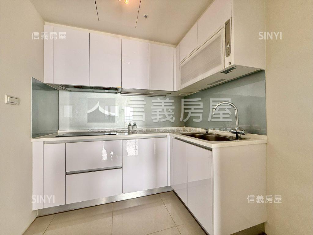 國聚之璟三房雙平車房屋室內格局與周邊環境