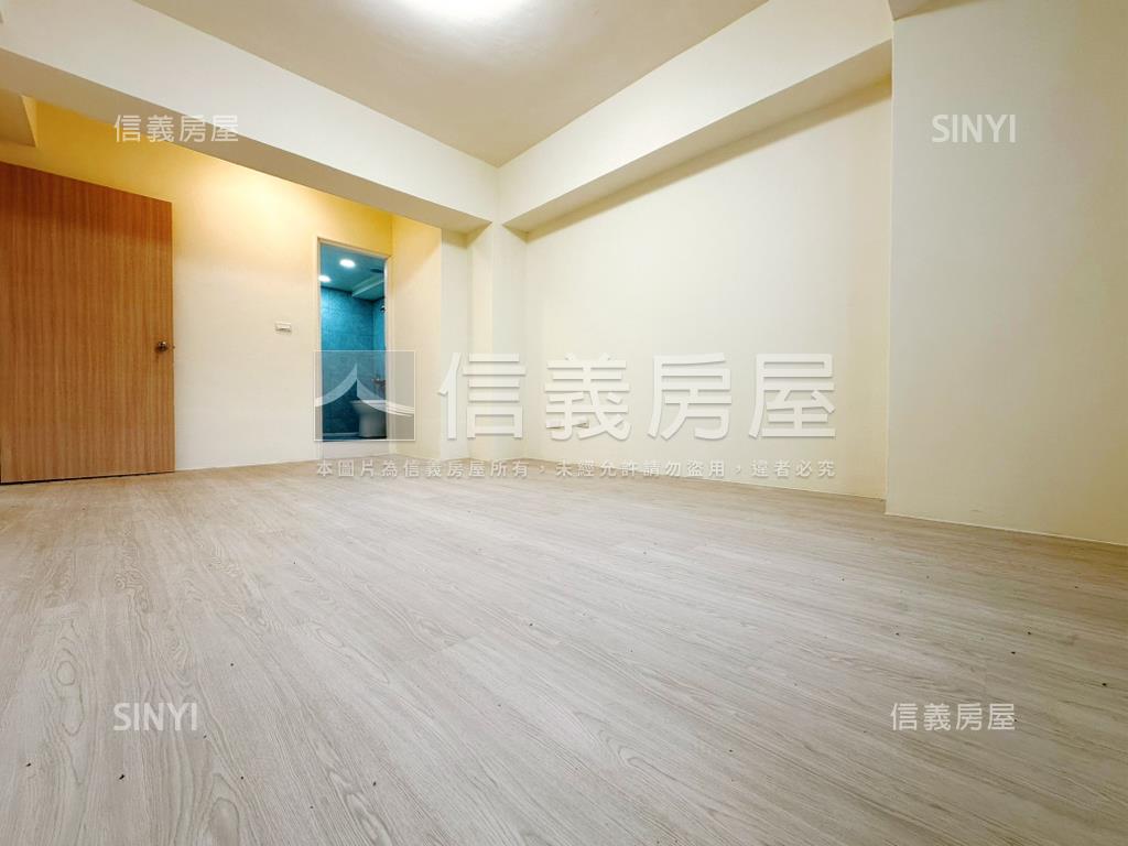 光榮國中裝潢三房車位房屋室內格局與周邊環境