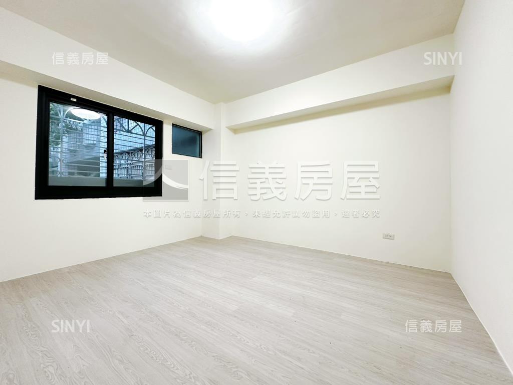 光榮國中裝潢三房車位房屋室內格局與周邊環境