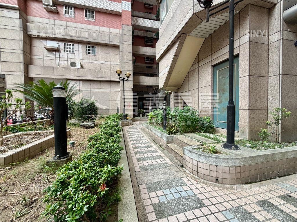 宏平盛世採光景觀三房車位房屋室內格局與周邊環境