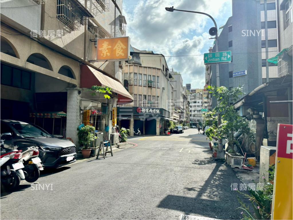 信義國小正街面寬店住房屋室內格局與周邊環境