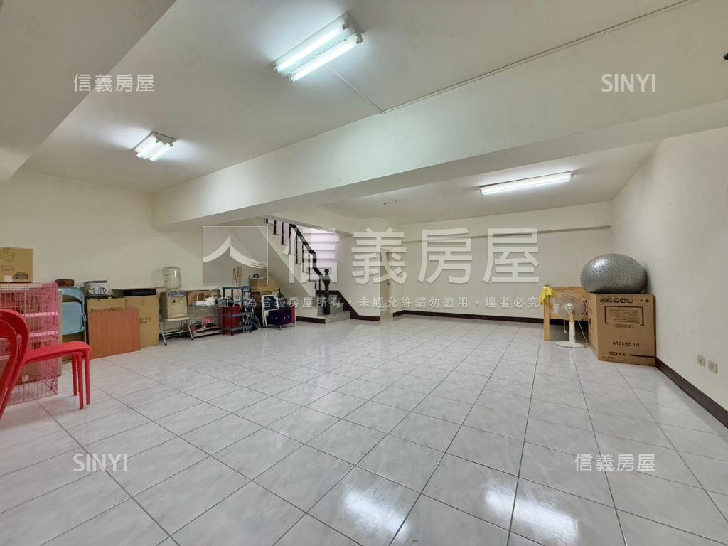 ㊣勝華街面寬約７米金店住房屋室內格局與周邊環境
