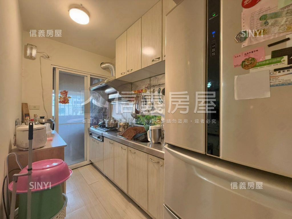 ㊣勝華街面寬約７米金店住房屋室內格局與周邊環境