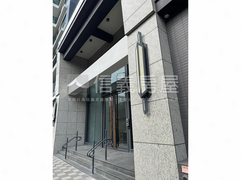 奇美京鑽三房平車房屋室內格局與周邊環境