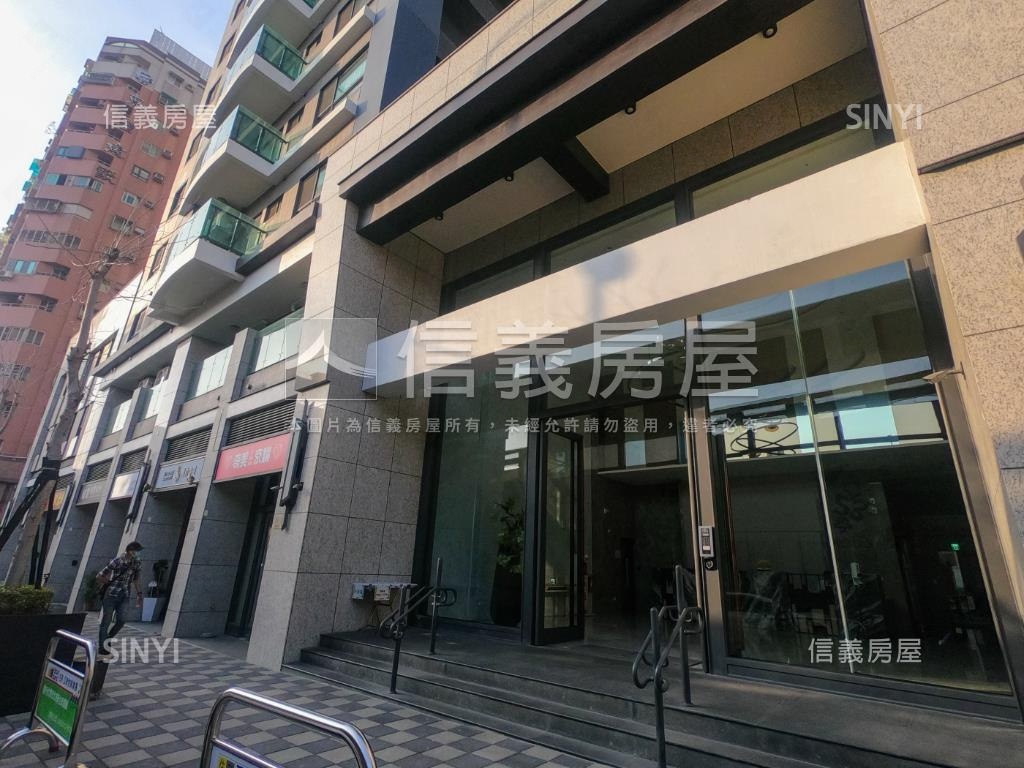 奇美京鑽三房平車房屋室內格局與周邊環境