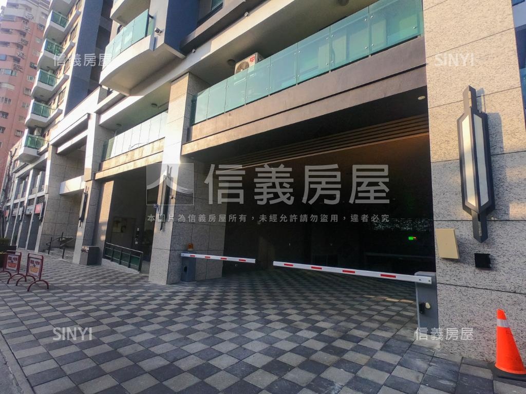 奇美京鑽三房平車房屋室內格局與周邊環境