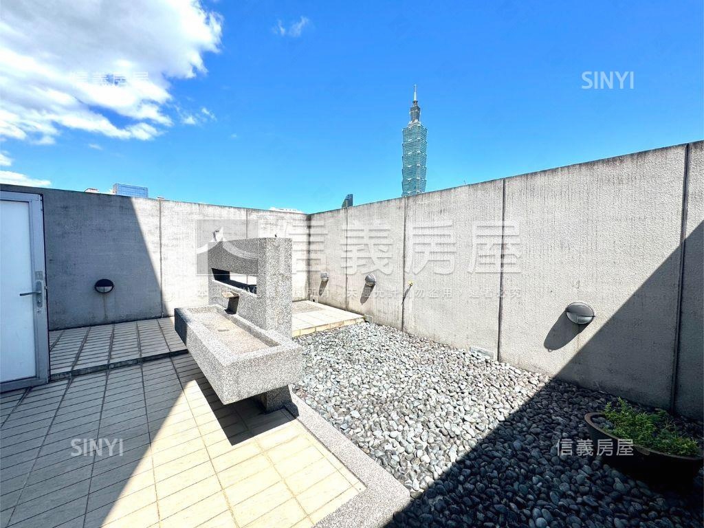 面象山１０１鋼骨美宅房屋室內格局與周邊環境