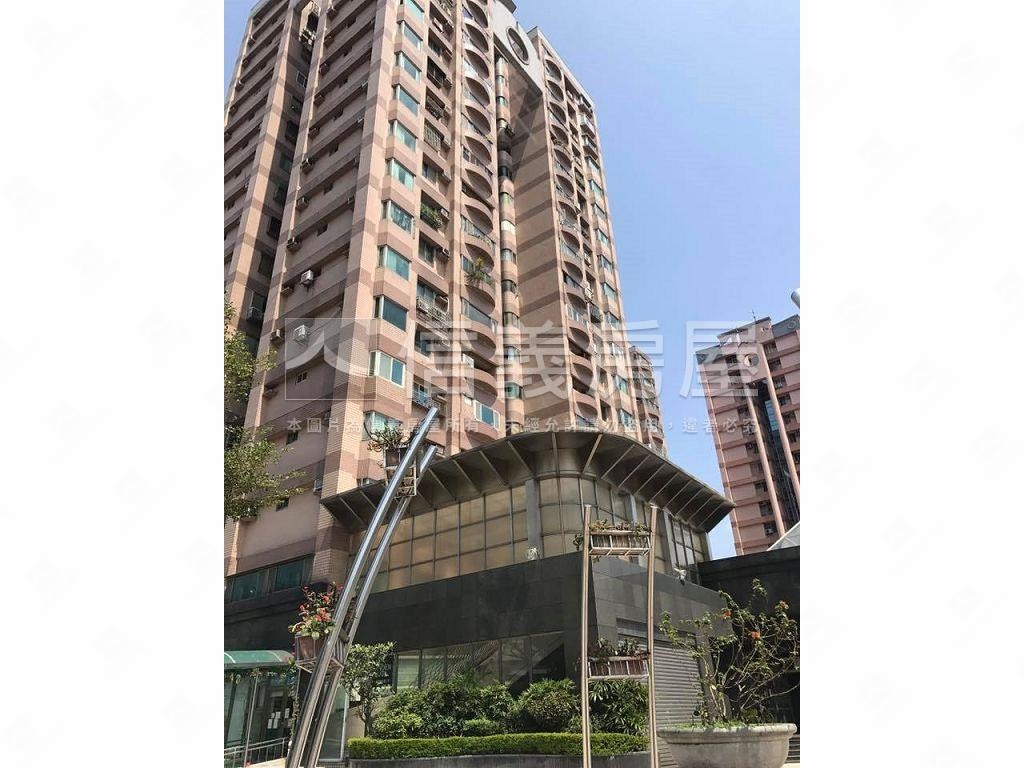 威京坡平大車位房屋室內格局與周邊環境