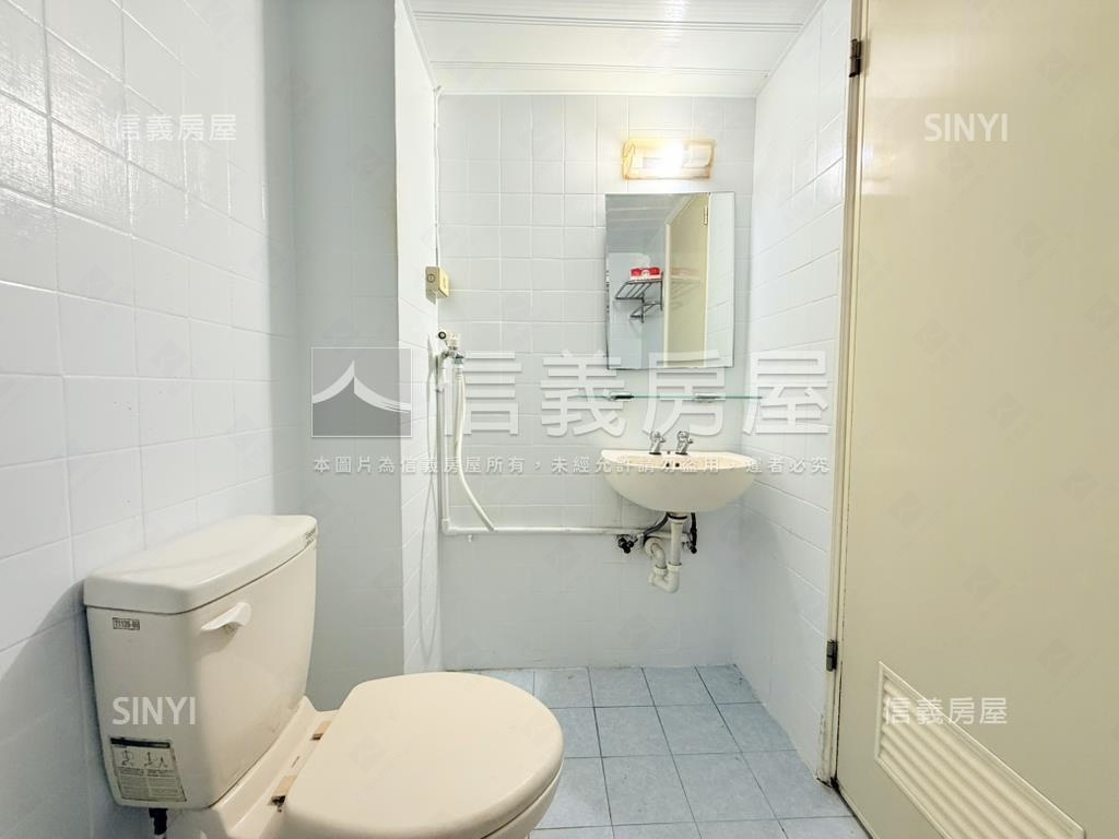 伯爵小資套房Ｂ房屋室內格局與周邊環境