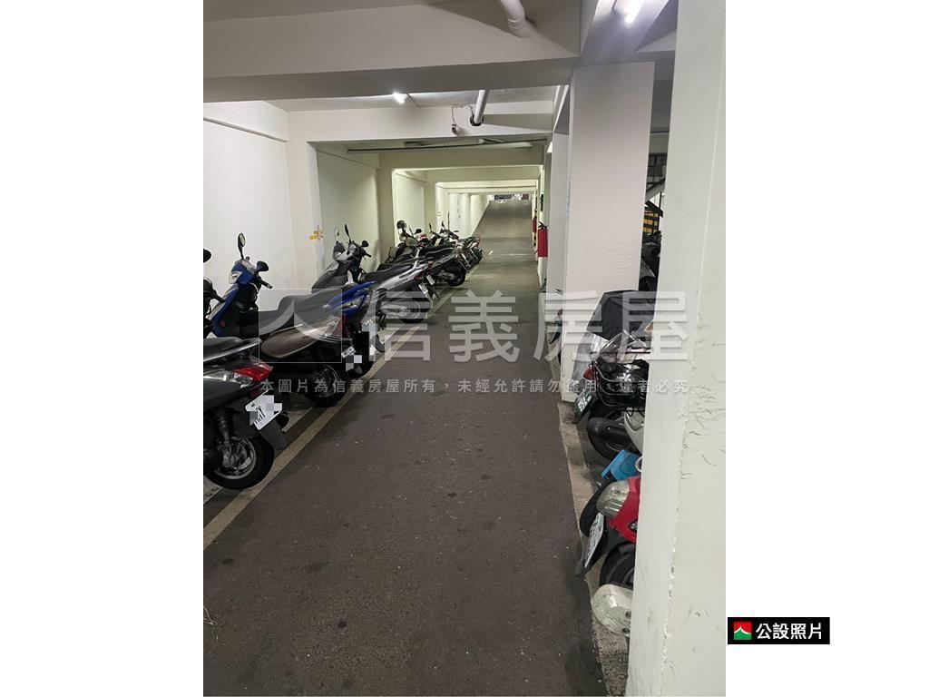 尊南庭園邊間三房兩衛房屋室內格局與周邊環境