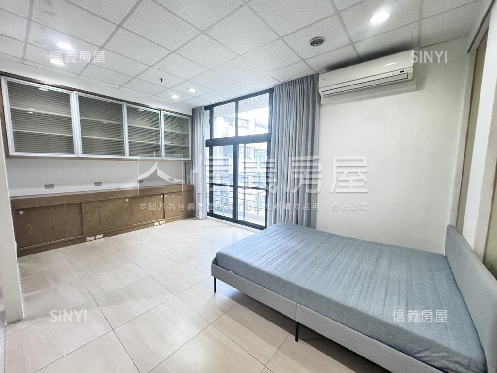 高鐵富翼㊝次頂樓首購美屋房屋室內格局與周邊環境
