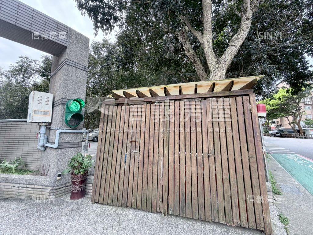 ｜文化麗園｜大棟距視野王房屋室內格局與周邊環境