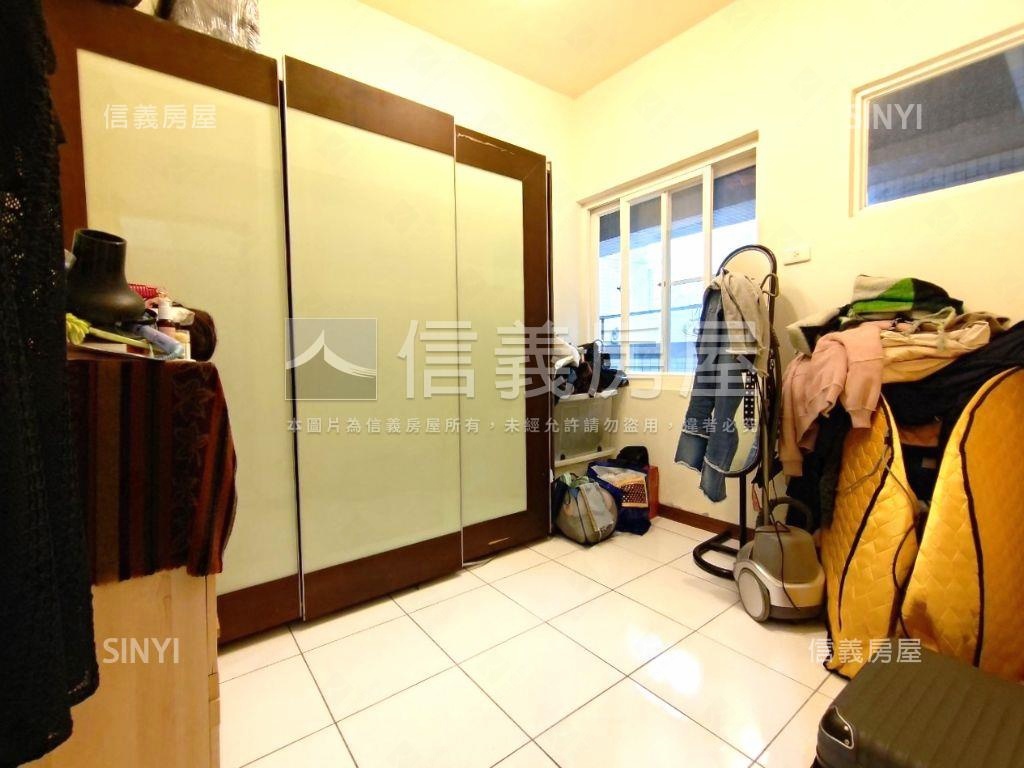 達觀Ａ４山景四房房屋室內格局與周邊環境