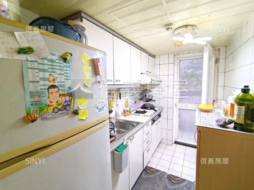 達觀Ａ４山景四房房屋室內格局與周邊環境