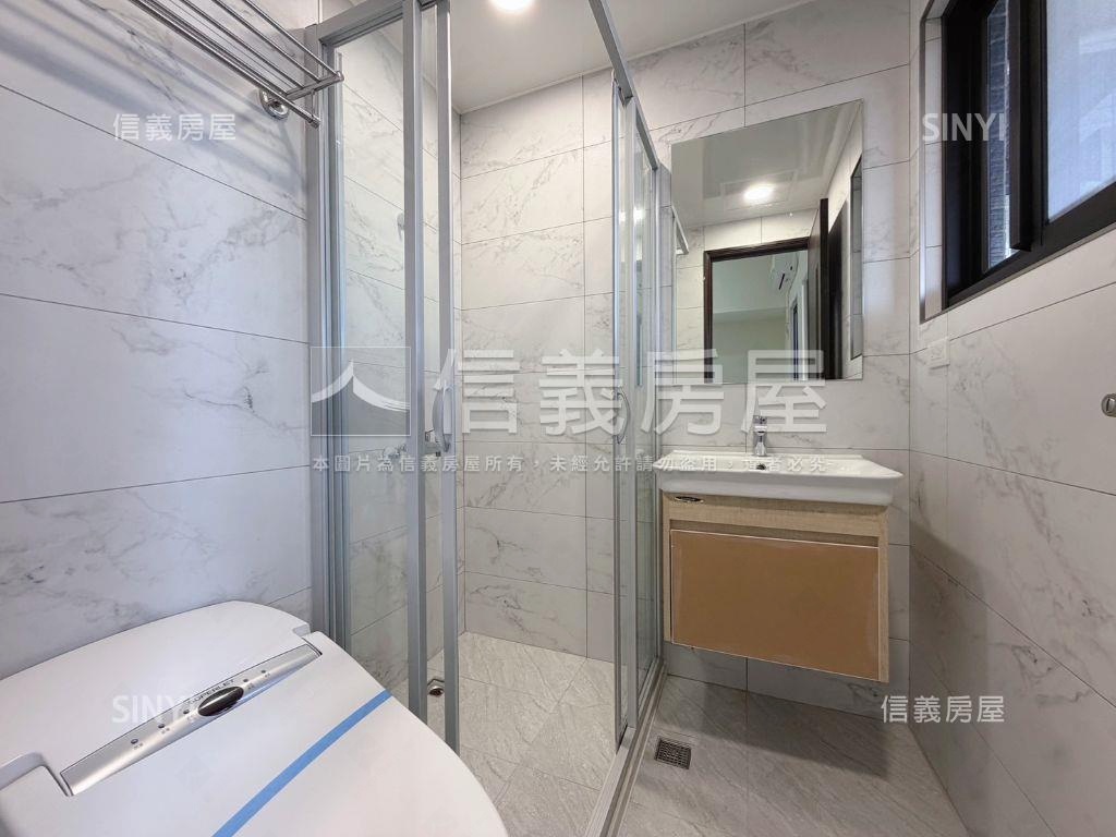左營三鐵！諾金有車位房屋室內格局與周邊環境