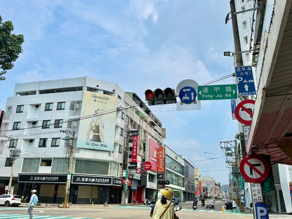 逢甲精緻四套房房屋室內格局與周邊環境