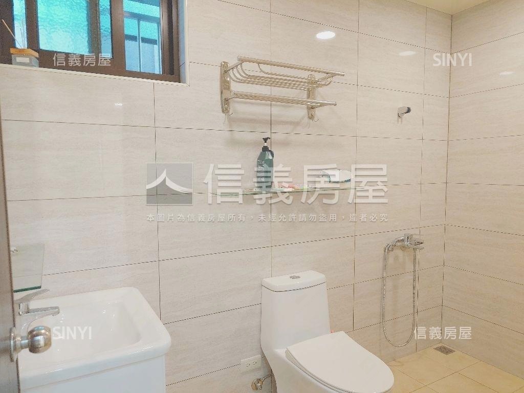 有裝潢近火車站美裝潢三房房屋室內格局與周邊環境