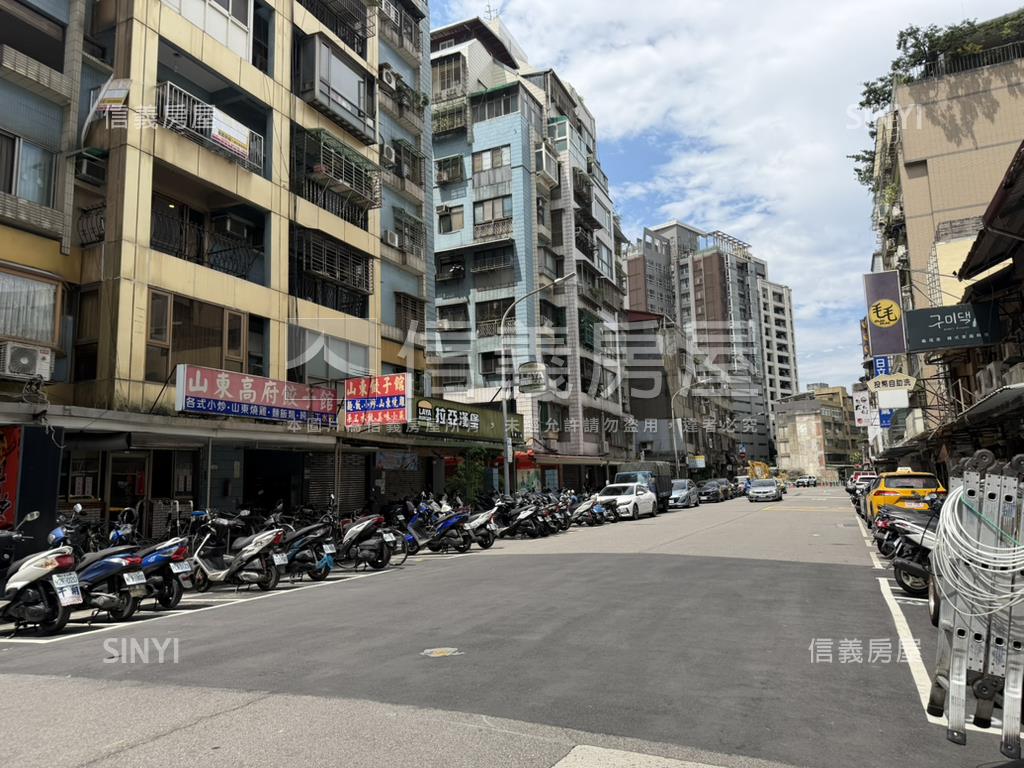 光復北路三角窗店面房屋室內格局與周邊環境