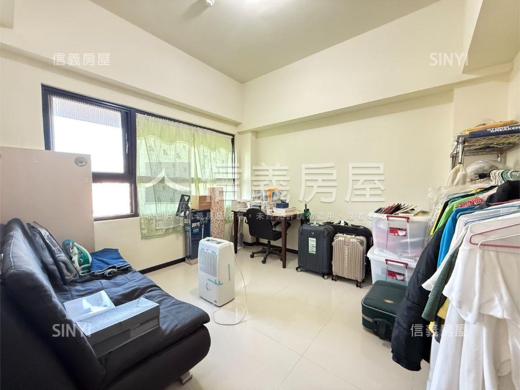 專任美河市高樓２房房屋室內格局與周邊環境