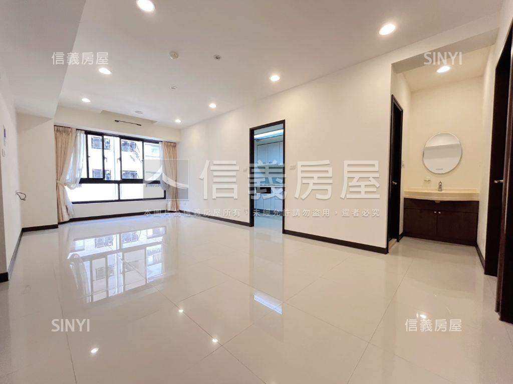 西區－登峰公園旁８樓美宅房屋室內格局與周邊環境