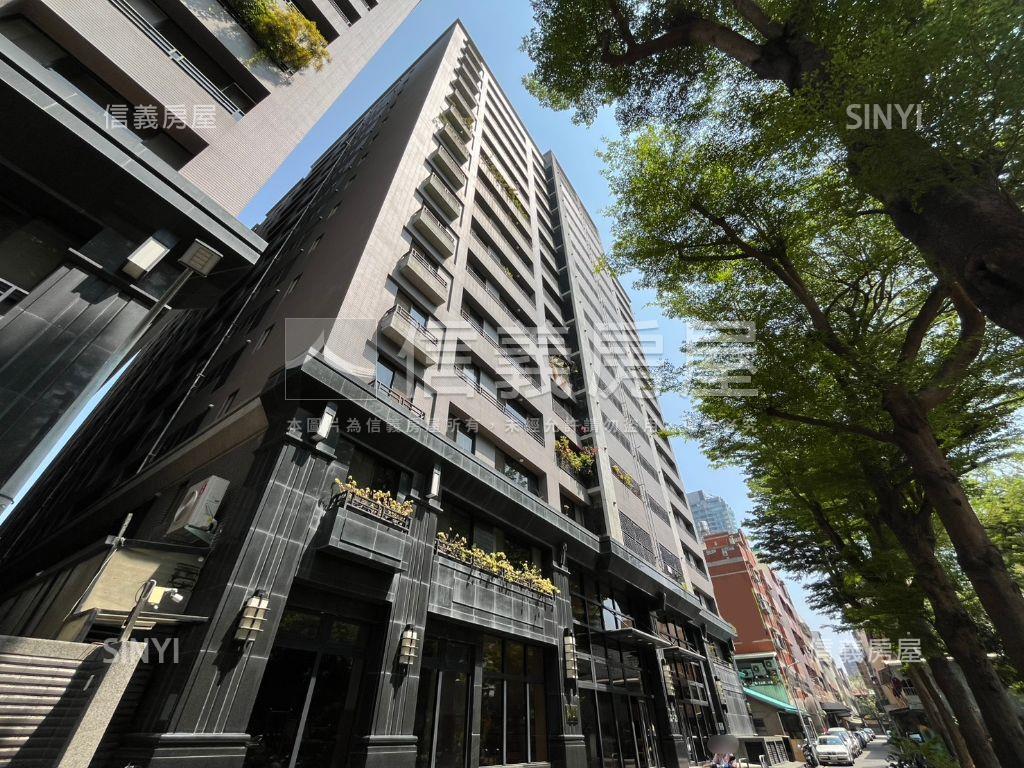 西區－登峰公園旁８樓美宅房屋室內格局與周邊環境