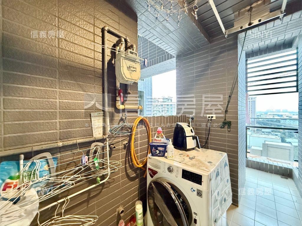 八擴田園景觀廁所開窗房屋室內格局與周邊環境