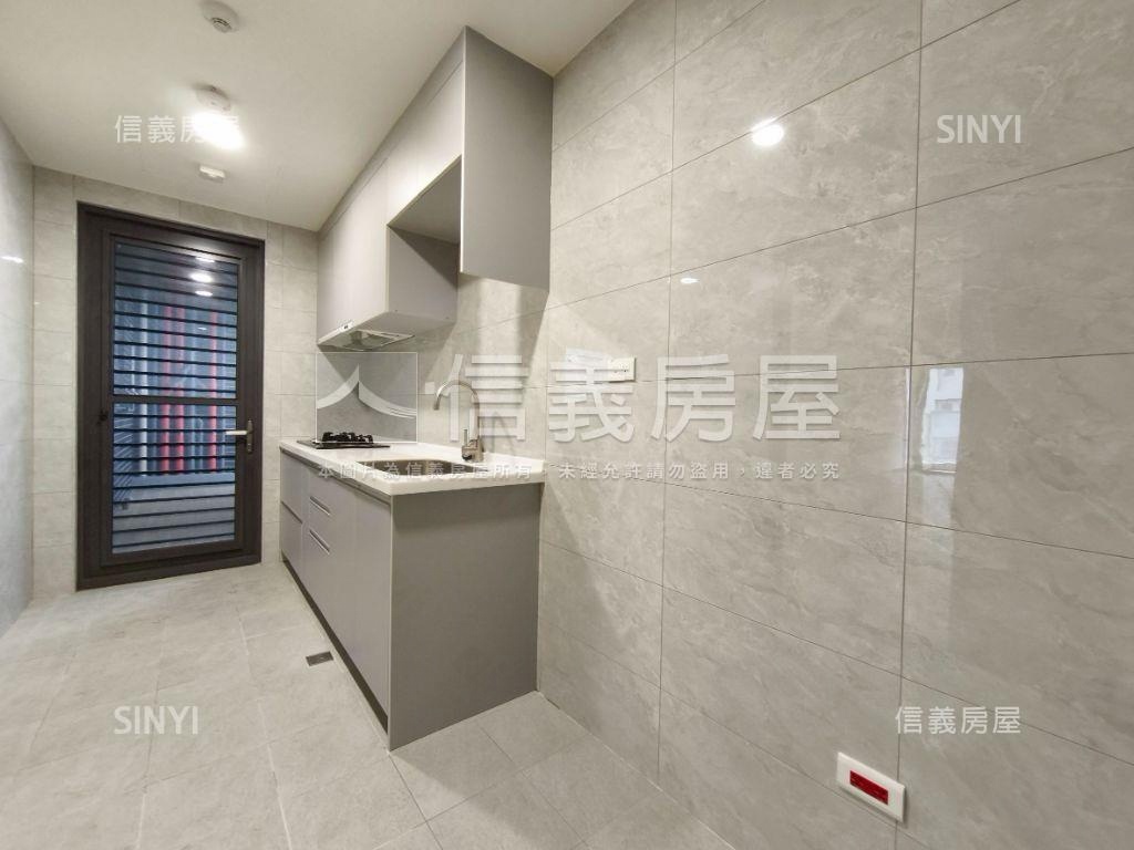 青埔Ａ１８航空城大四房房屋室內格局與周邊環境