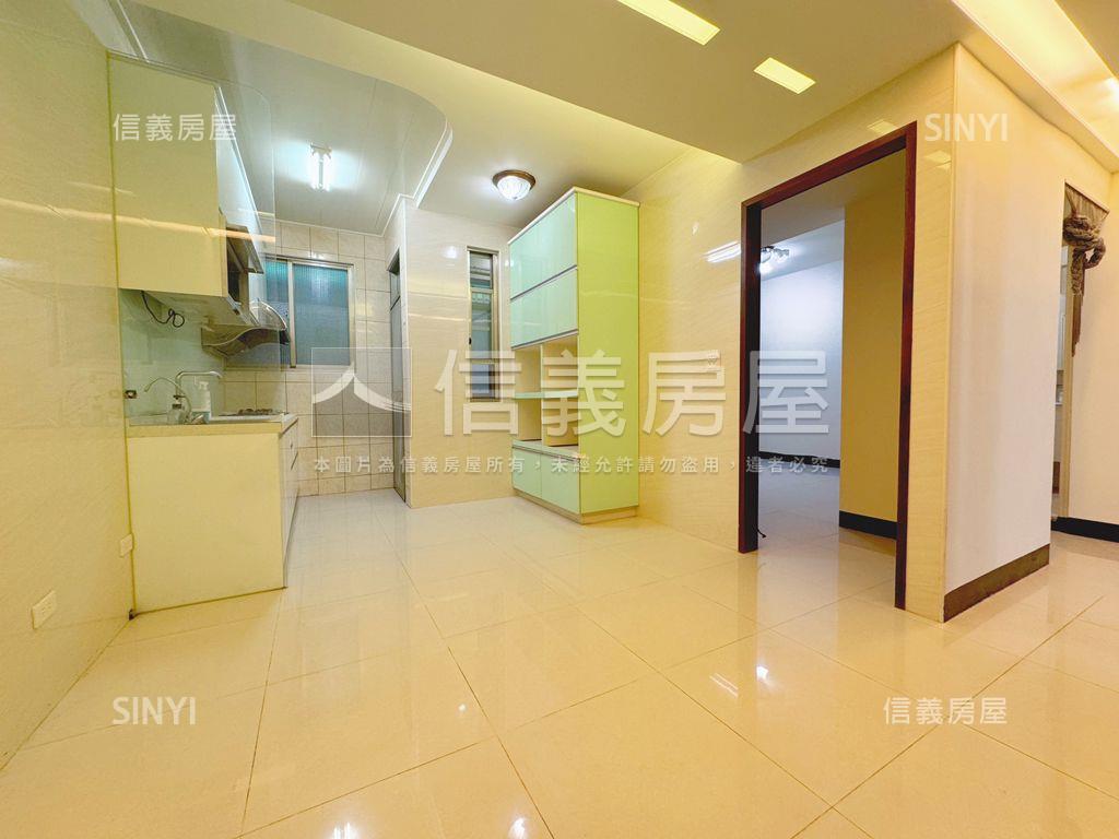 近捷運景觀頂加裝潢美寓房屋室內格局與周邊環境