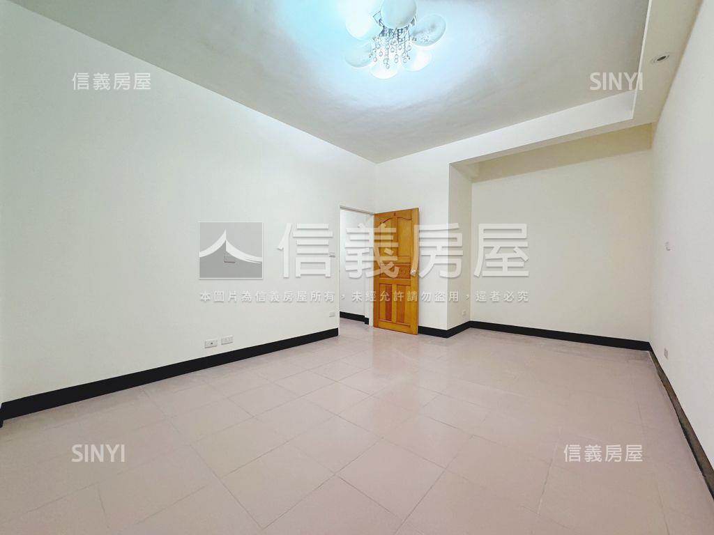 近捷運景觀頂加裝潢美寓房屋室內格局與周邊環境