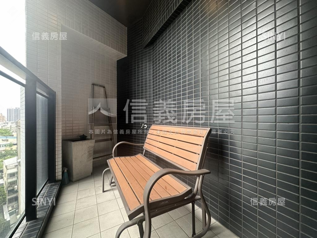 華尚ＤＥＡＲ三房雙車位房屋室內格局與周邊環境