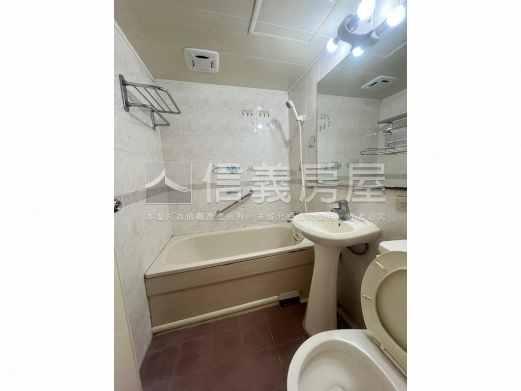 大家築三房車位三陽台房屋室內格局與周邊環境